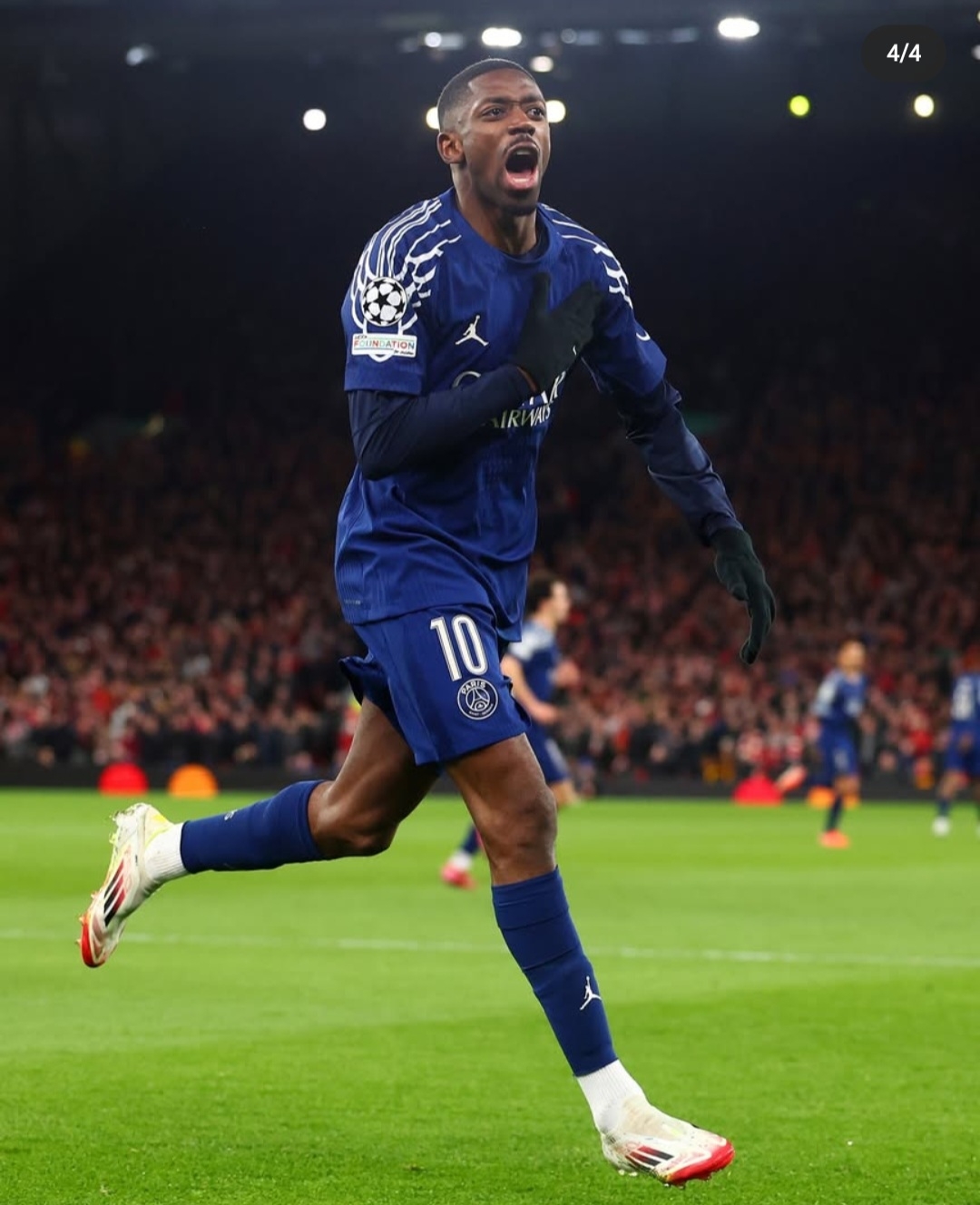 詹姆斯谈NBA杯出局：我不在乎这个，有没有杯赛我都热爱打球（詹姆斯回应NBA杯出局：杯赛与否无关紧要，我依旧热爱打球）