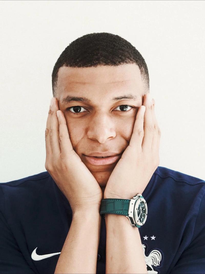 浙BA点燃篮球热情，广厦男篮投资人楼明称是奋勇前行动力（浙BA点燃篮坛激情，广厦投资人楼明：激励我们奋勇前行）