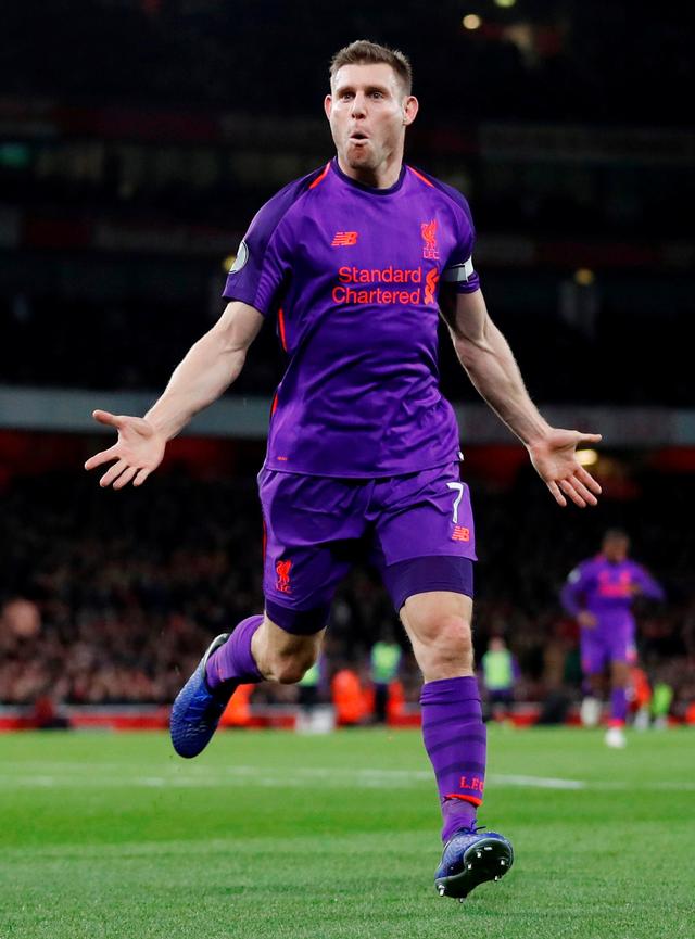 篮球篮网训练场出现意外，球员手指受伤（篮网队训练中突发意外，球员手指受伤）