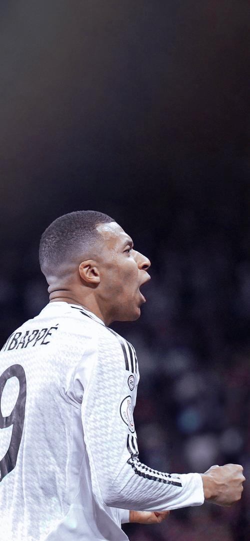 巴萨官方：12月10日对阵法兰克福的欧冠比赛将回归诺坎普举行（巴萨官宣：12月10日欧冠对阵法兰克福的比赛将在诺坎普进行）